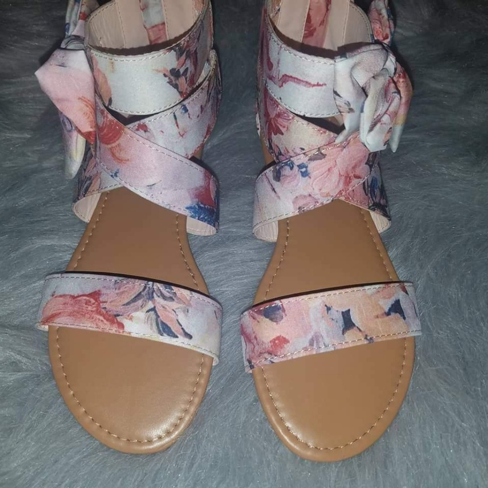 New:Ankle Strap sandals